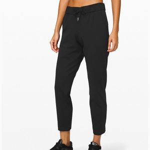 NEW Lululemon On The Fly 7/8 Pant sz 6 NWOT